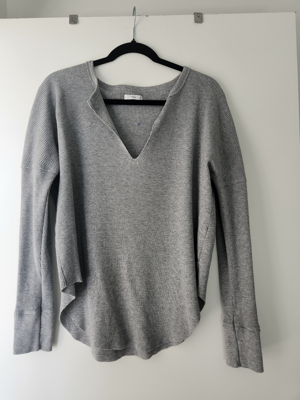 Tna Gray V‑Neck Waffle Knit Sweater